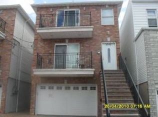 6006 Adams St, West New York, NJ 07093
