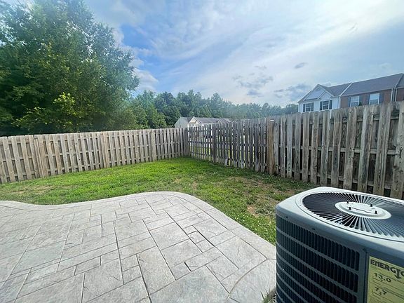 4th image of 3944 Saint Michaels Sq