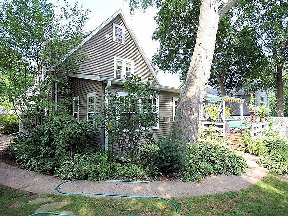 View of Back Garden Room and Porch Deck Screen Room