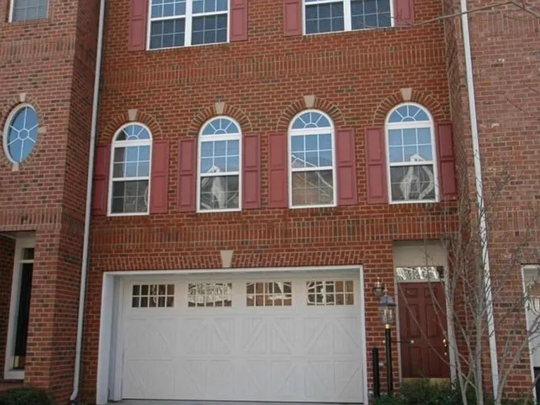 2731 Cabernet Ln — Photo 1