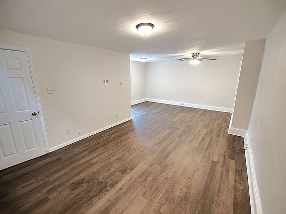 2nd image of 2423 Wrights Way #2