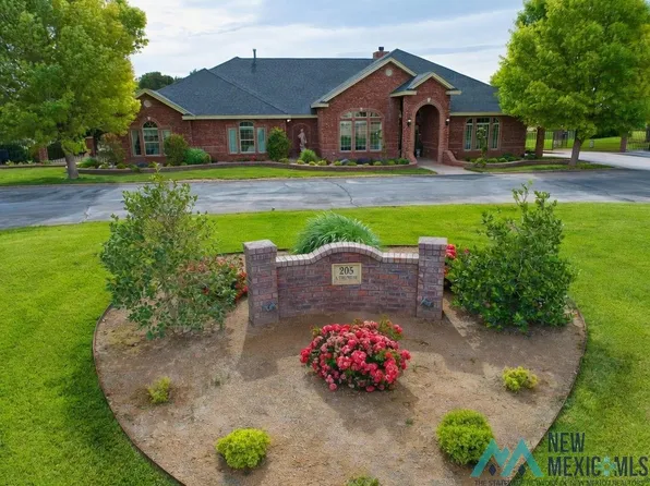 205 S 26th St, Artesia, NM 88210