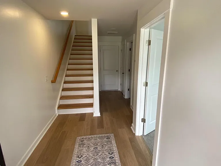 236 Somerset Acres Dr — Photo 4