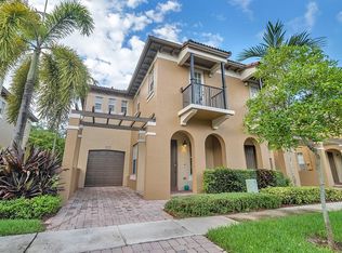 8627 Buckskin Mnr, Davie, FL 33328
