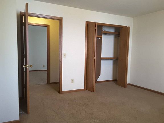 4th image of 211 Stonewall Ct APT 1*
