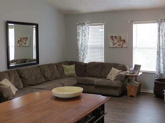 4th image of 2790 Berwood Ln