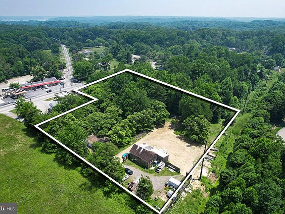 4th image of 1222 Generals Hwy