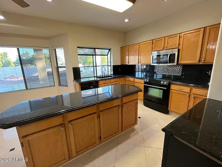 5545 W Wethersfield Dr — Photo 21