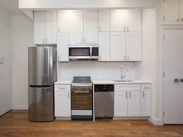 53 Ludlow St #9 — Photo 3