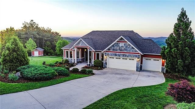 1st image of 3818 Skyline Dr