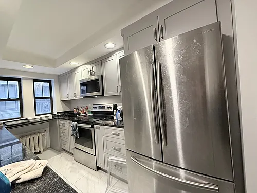 450 Park Dr #1 Photo 1