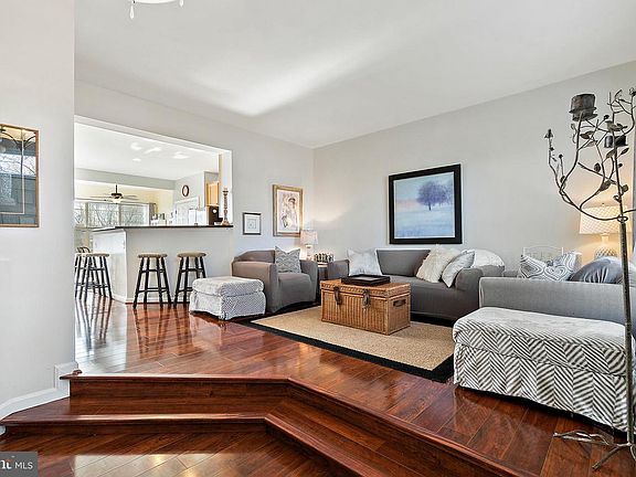 2nd image of 7062 Sauvage Ln
