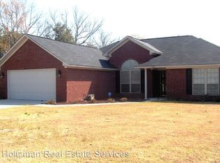 1216 Langston Ln, Hinesville, GA 31313