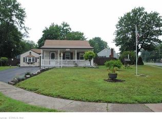 6 Suffolk Dr, East Hartford, CT 06118