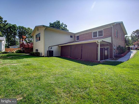 4th image of 101 Laurel Hill Dr