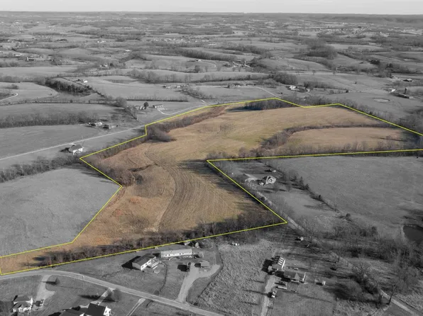 500 Gene Campbell Rd, Lebanon, KY 40033