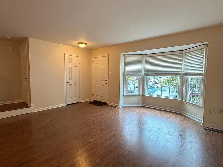 14611 Flower Hill Ct — Photo 5