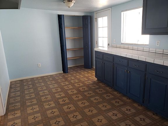 2nd image of 1027 Hoover Ave