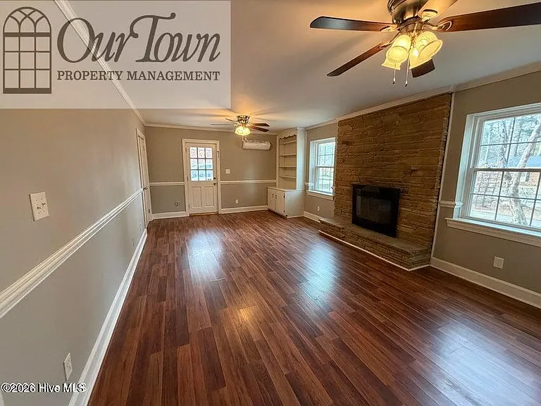 1711 Meadowbrook Ln W — Photo 10