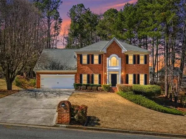 815 Kings Arms Way, Johns Creek, GA 30022