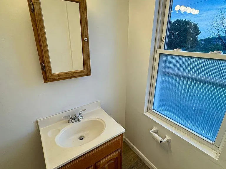 42 Climax St — Photo 34