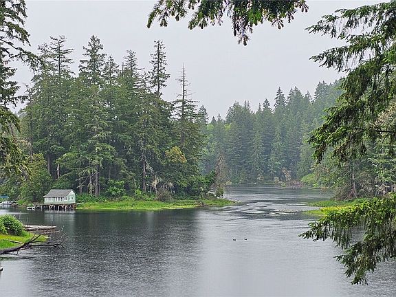2nd image of 5436 Rehklau Road SE
