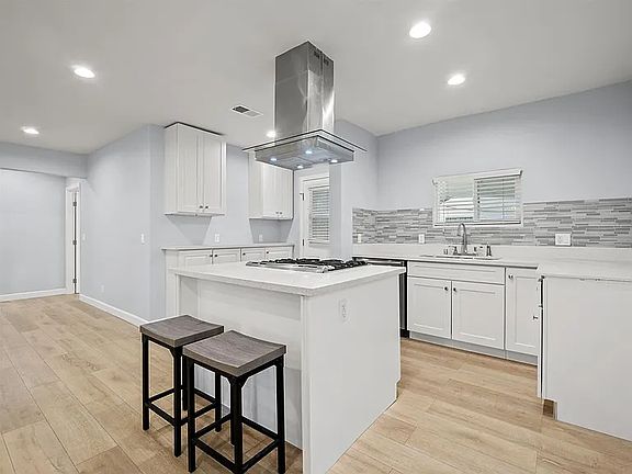 5th image of 5955 Colfax Ave