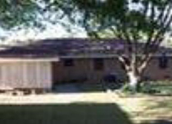 4th image of 710 Crestline Dr