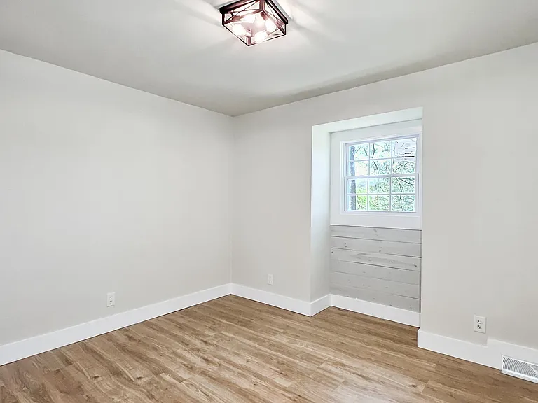 4033 Lucerne Dr SE — Photo 30
