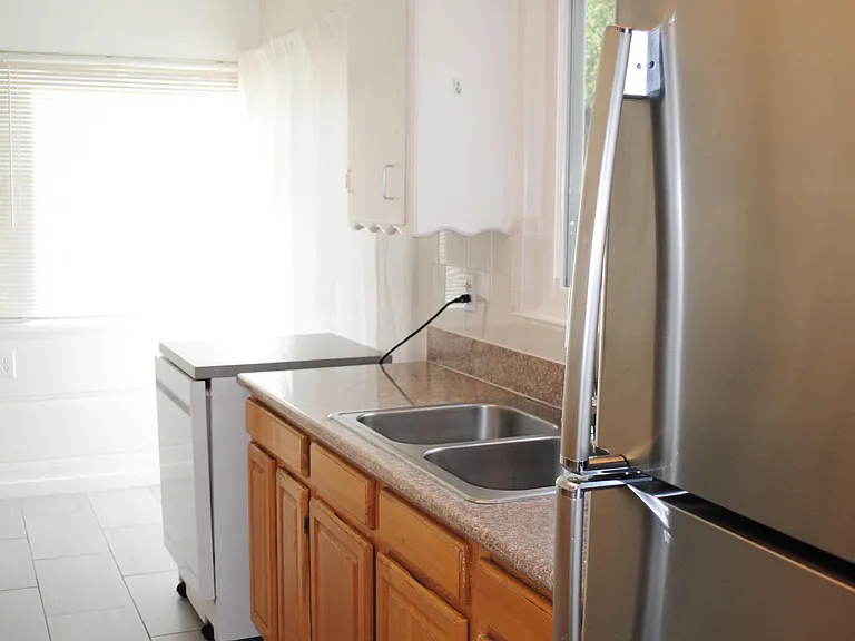 1222 Lawrence St — Photo 11
