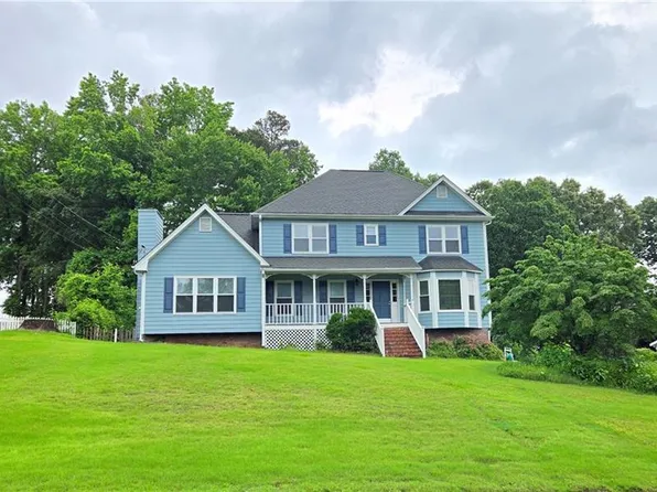 4905 Puritan Dr, Sugar Hill, GA 30518