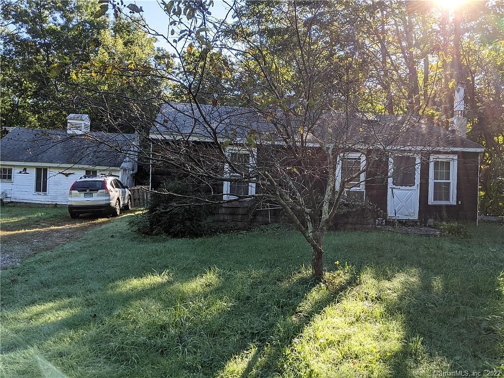 206 Skokorat St, Seymour, CT 06483 Zillow