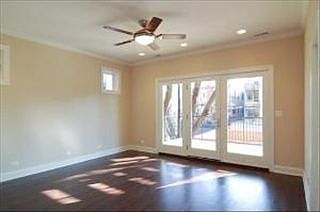 4th image of 829 W Wrightwood Ave #3