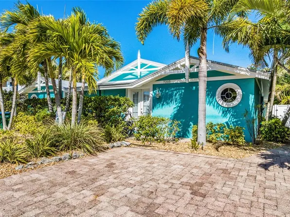 7203 Gulf Dr, Holmes Beach, FL 34217