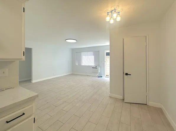 21828 Belshire Ave Unit 15, Hawaiian Gardens, CA 90716