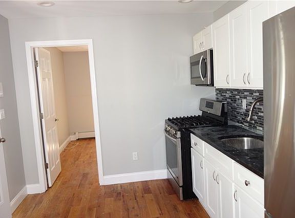 2nd image of 60 Wisconsin St APT 5