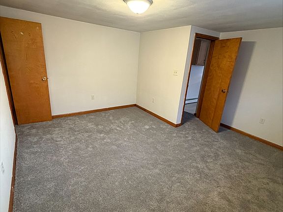 5th image of 57 Miner St Unit 2