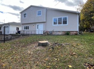 57 Impala Dr, Rochester, NY 14609