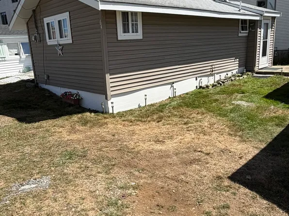 64 Acorn Road, Hampton, NH 03848