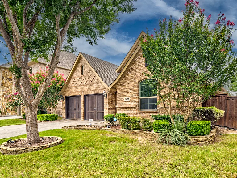 8272 Haltered Horse Ln — Photo 2