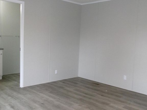 5th image of 322 Willowbrook Dr
