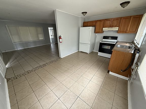 4th image of 23 Bermuda Cir