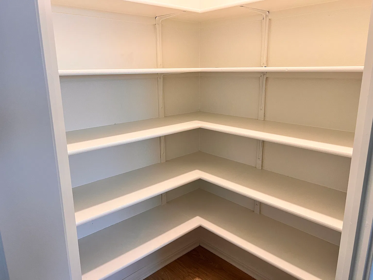 408 Baum Dr — Photo 4