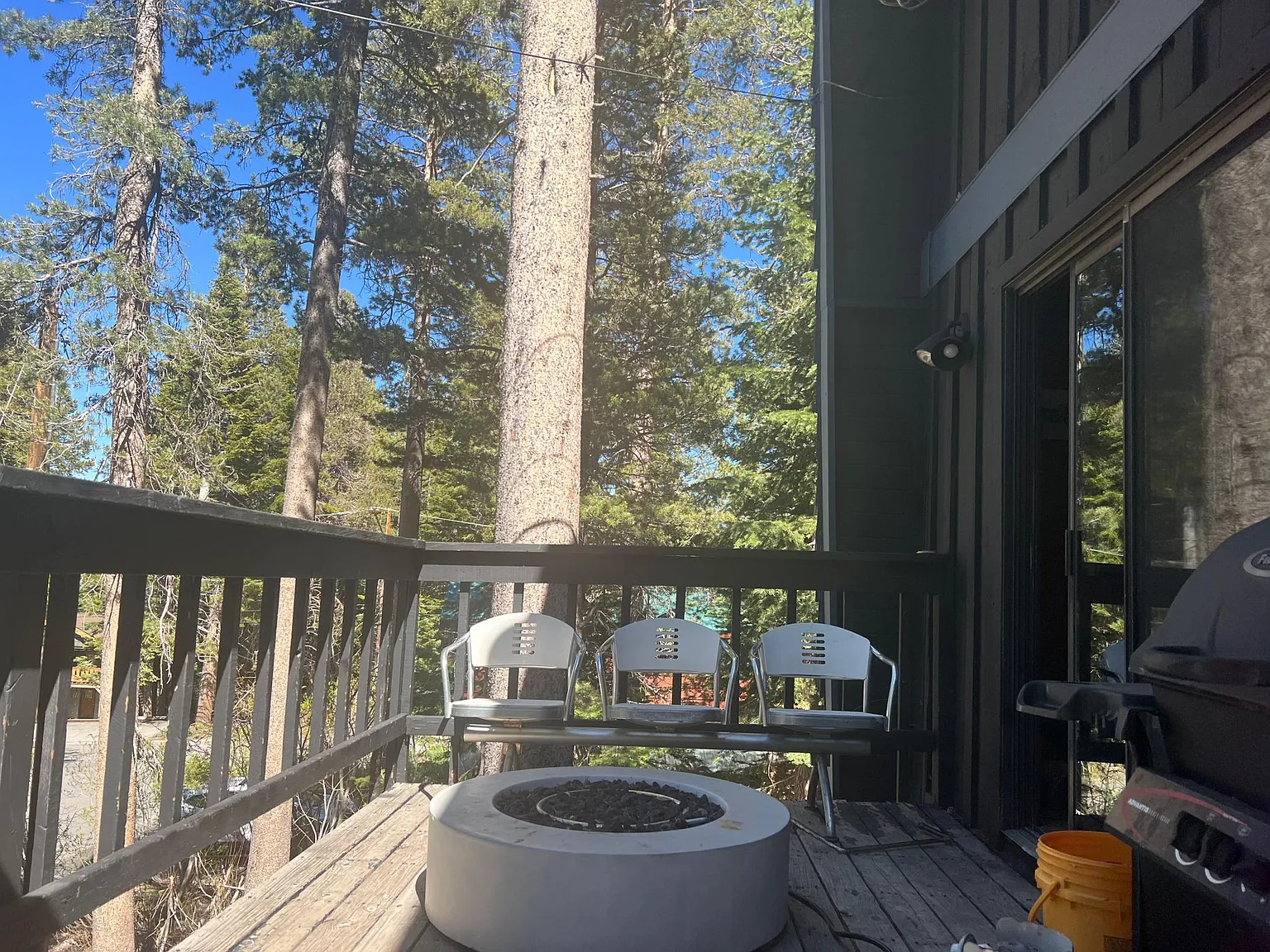 130 Cliff Cir — Photo 4