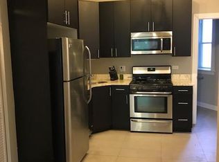 848 W Barry Ave #2, Chicago, IL 60657