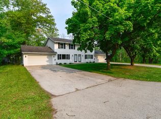 3193 Birch Rd, Suamico, WI 54173