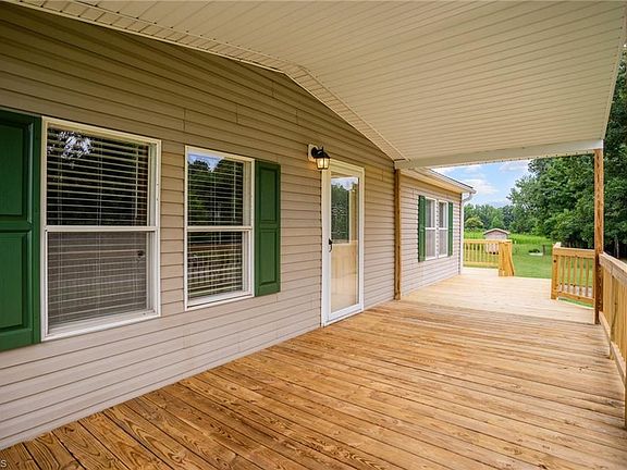 3rd image of 109 Pishner Dr