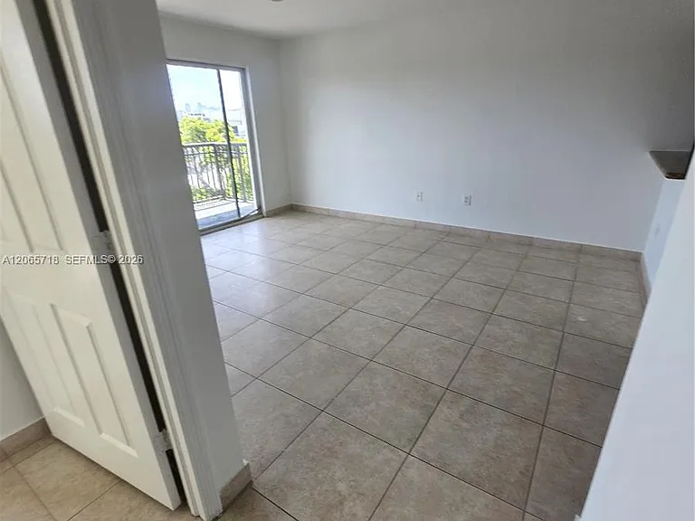 2647 NW 25th Ave #511 — Photo 7