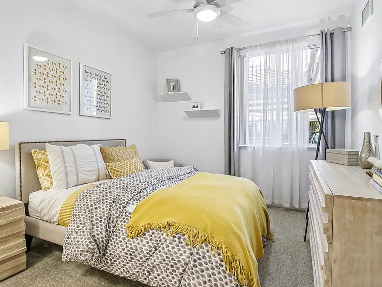 Birch 2x2 Guest Bedroom