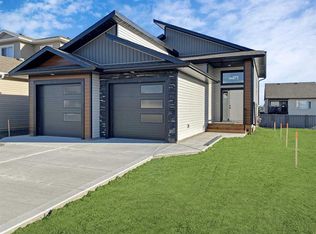 10333 128th Ave #B, Grande Prairie, AB T8V 6S9